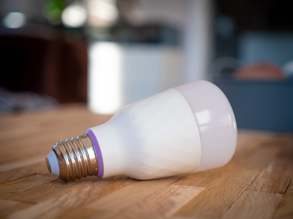 smarthome-bulb